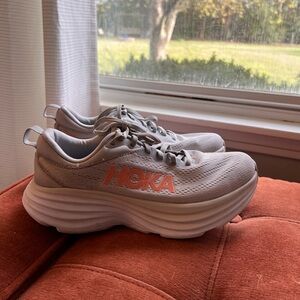 hoka bondi wide 8 shoes